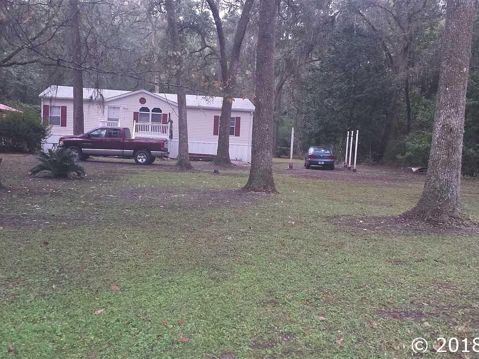 1st image of 176 SE Duane Ln