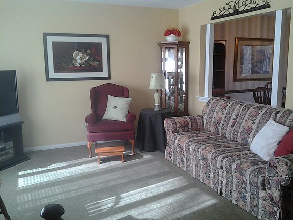 2nd image of 10301 N North Forest Trl