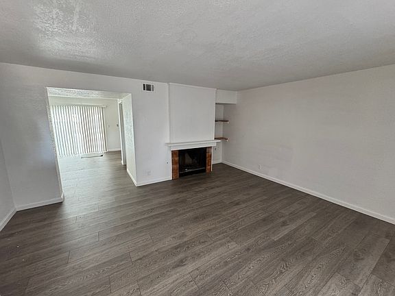 3rd image of 8 Avila Pl