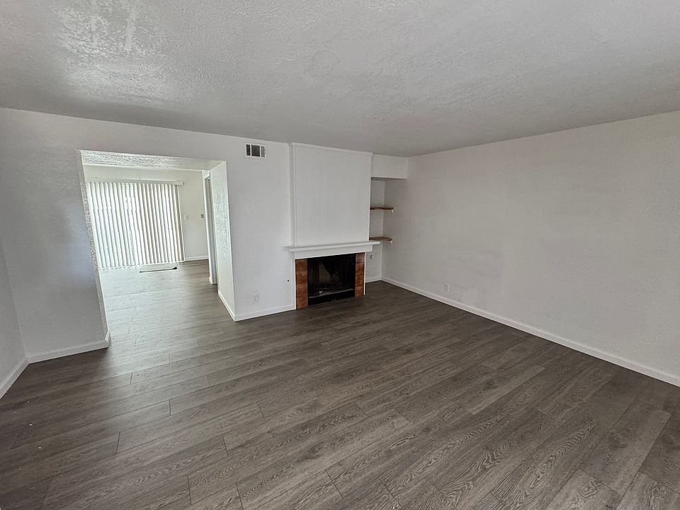 1st image of 8 Avila Pl #8