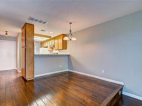 5th image of 7122 Wood Hollow Dr APT 14