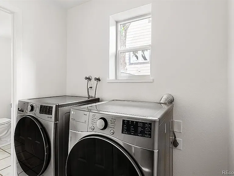 1720 Grape Ave — Photo 13