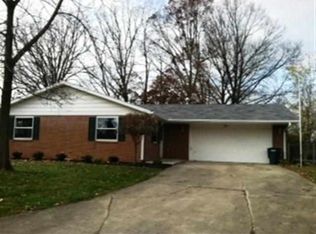 2900 E Imperial Ln, Muncie, IN 47302