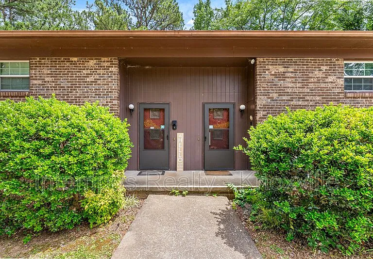8738 Gleason Dr — Photo 4