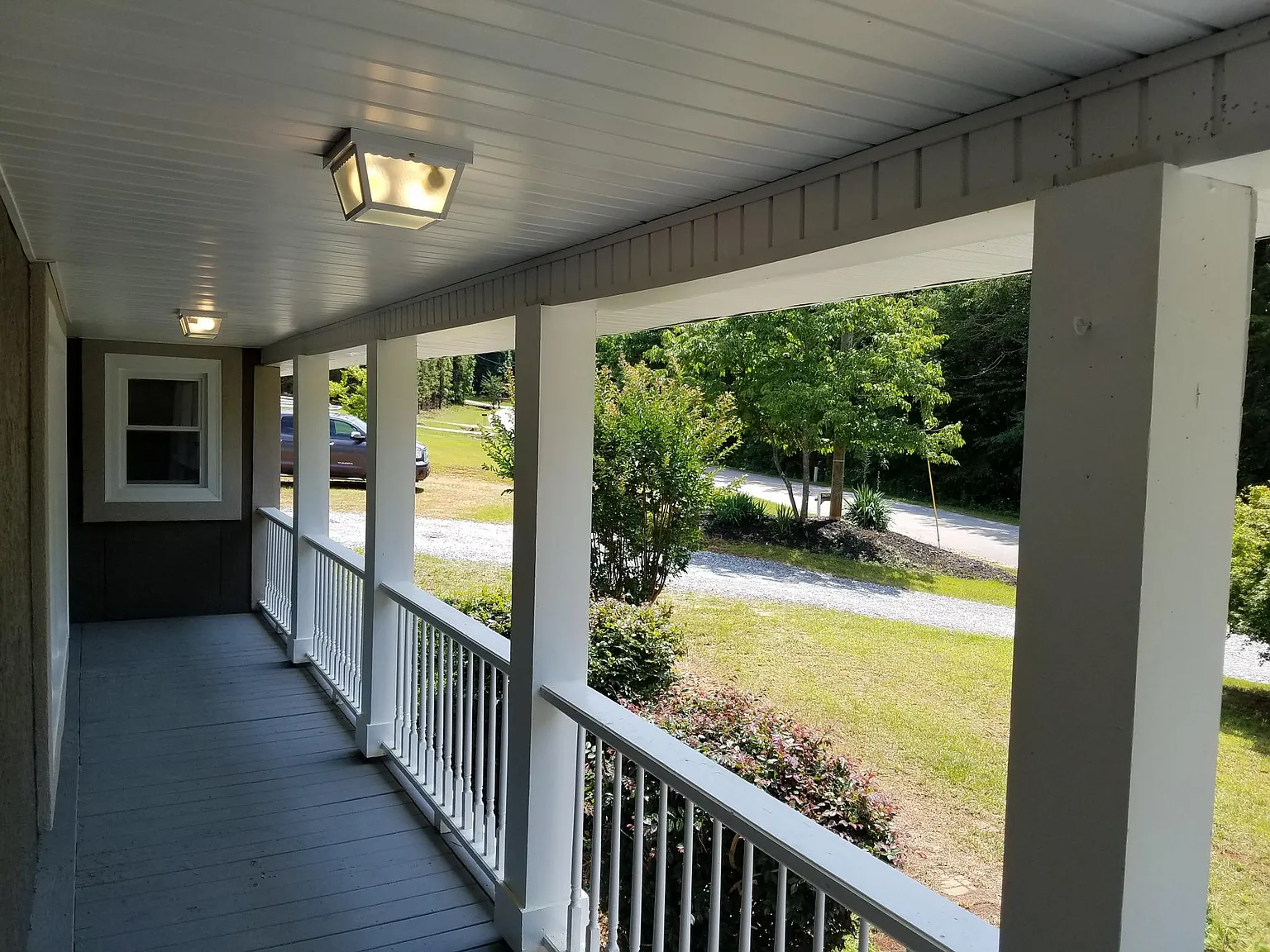 3 bed, 2.5 bath, 1799 sqft, $1,850 — Photo 3
