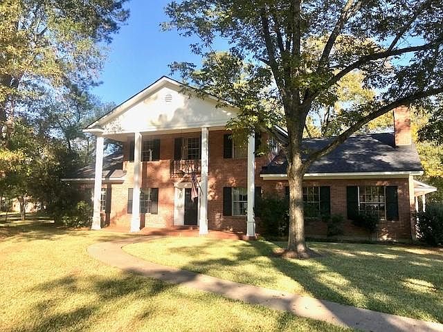 1st image of 1101 Southwood Dr