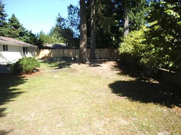 4th image of 3330 SE Ash Ave