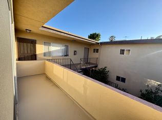 11816 Mayfield Ave #203, Los Angeles, CA 90049
