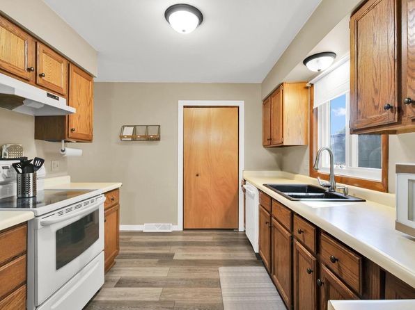1126 Schoenhaar DRIVE, West Bend, WI 53090