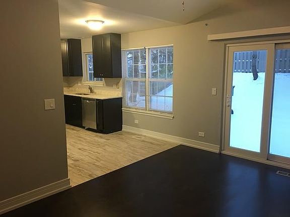 4th image of 1132 Blackburn Dr #House