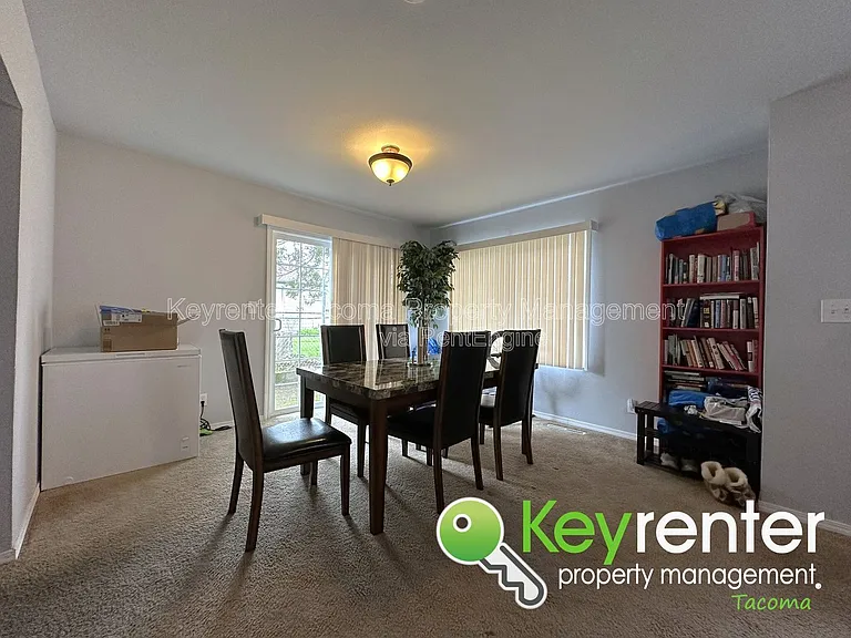 6526 S D St #2 — Photo 5