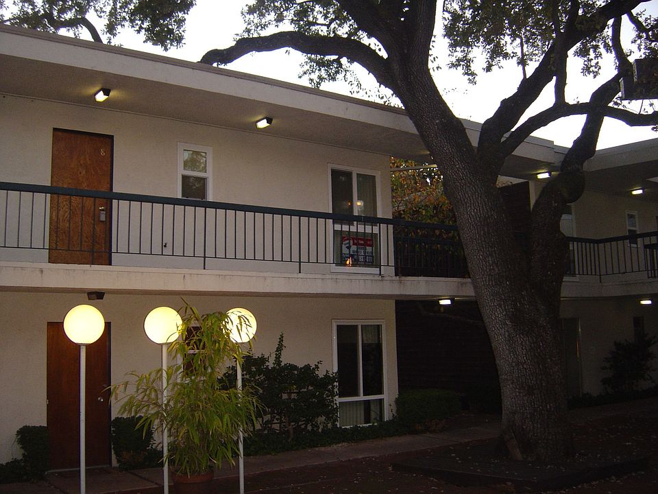 Front Door (upstairs)