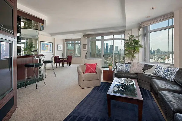 Sold by Town Residential | media 3