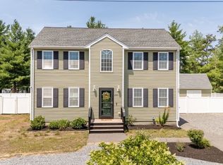 264 Charge Pond Rd, Wareham, MA 02571