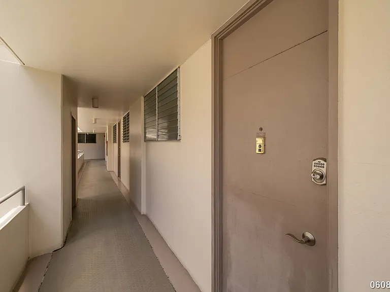 1676 Ala Moana Blvd #710 — Photo 25