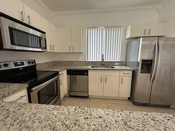3rd image of 20423 NW 15th Ave #1