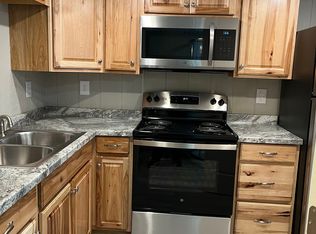 301 Howard St APT D, Glenville, WV 26351