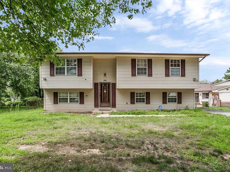 1st image of 815 Narrowleaf Dr