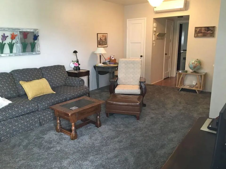 2nd image of 2505 Encina St #2519