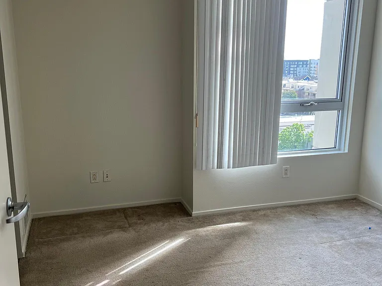 1 Lakeside Dr #1004 — Photo 6