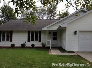 106 W Helton Ave, Ogden, IL 61859