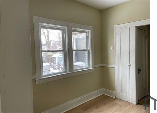 5th image of 957 E 143rd St #2