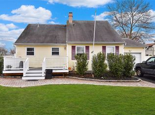 14 Salem Rd, Centereach, NY 11720