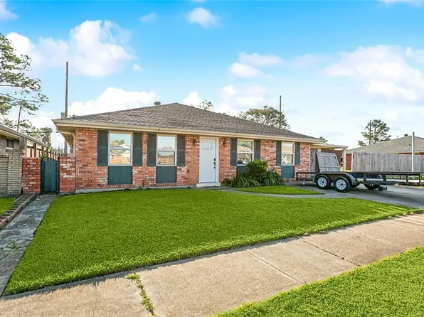 2301 Creely Dr, Chalmette, LA 70043