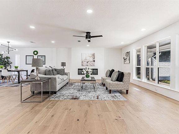 5th image of 2747 Fontana Drive