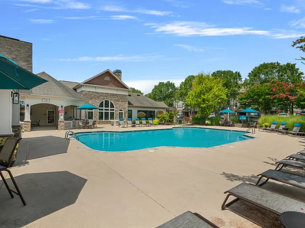 Hawthorne at the Meadows