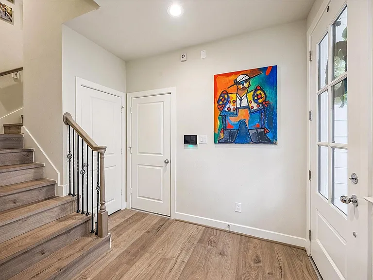 803 Sienna Palm Ln — Photo 3