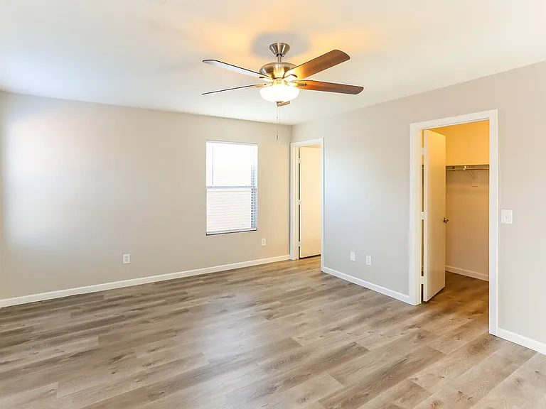 2519 W Romley Rd — Photo 9