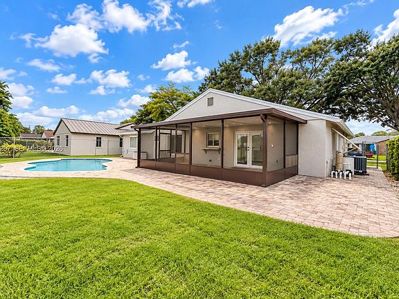 5th image of 11655 SW 50th St