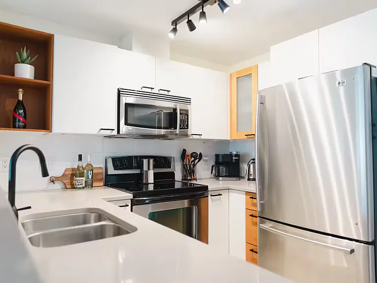 315 24th Ave SW #318 — Photo 14