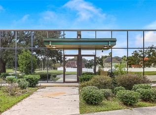 10555 Lake Forest Blvd #1J, New Orleans, LA 70127