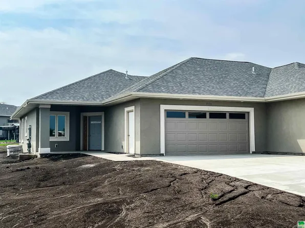 1010 Abby Rd, Alton, IA 51003