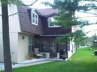 402 Saddle Rdg, Portage, WI 53901