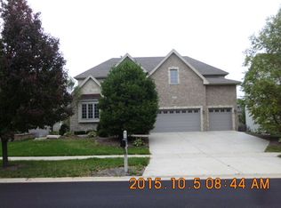 414 Deerfield Dr, Oswego, IL 60543
