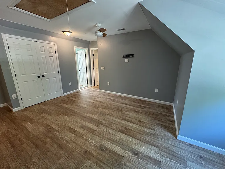 2094 Fieldcrest Dr — Photo 24