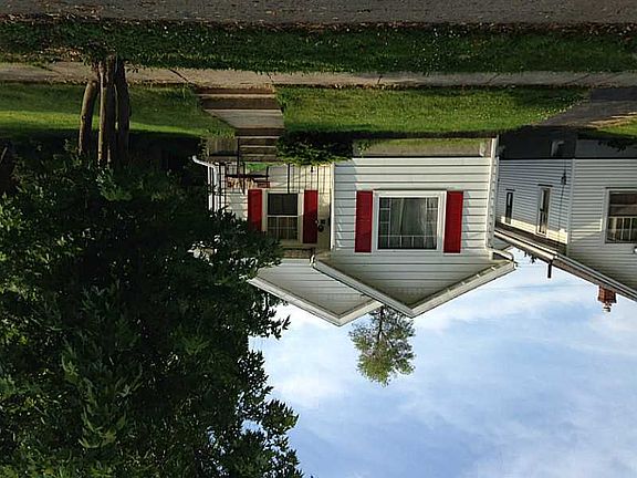 3rd image of 48 W Melford Ave