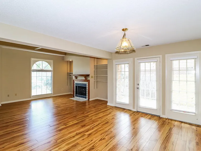 1611 Oaken Bucket Dr — Photo 14