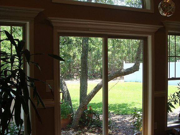 Carolina room w/sliding door