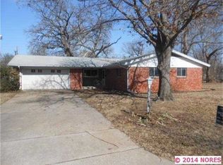 2213 W 45th St, Tulsa, OK 74107