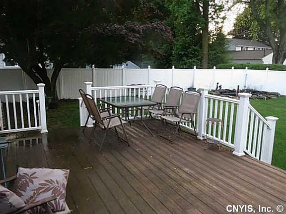 5th image of 123 Meadow River Dr