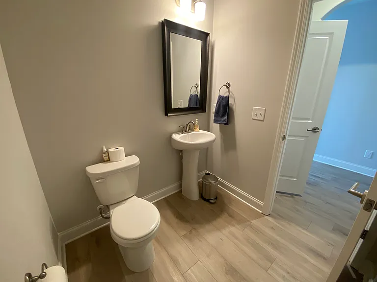 1/2 bathroom on main floor for guests
