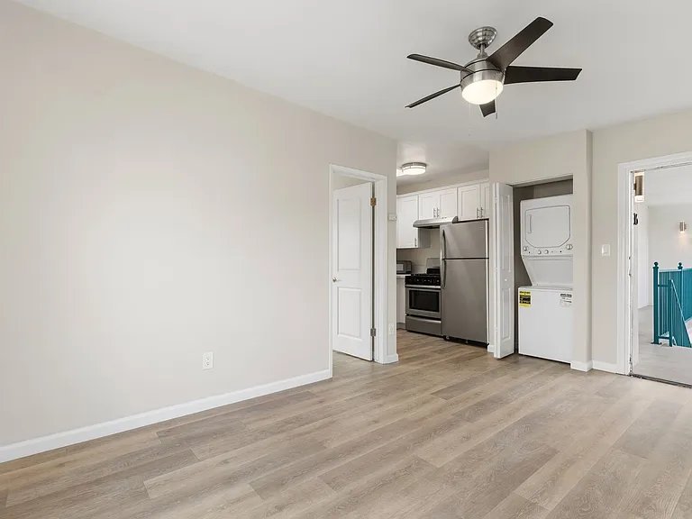 715 Cohasset — Photo 23