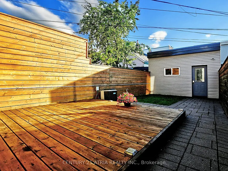 10 Palmerston Ave — Photo 48