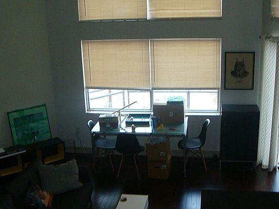 4th image of 3311 Yupon St APT 404