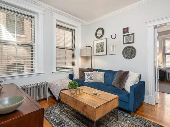 70 Phillips St APT 1, Boston, MA 02114