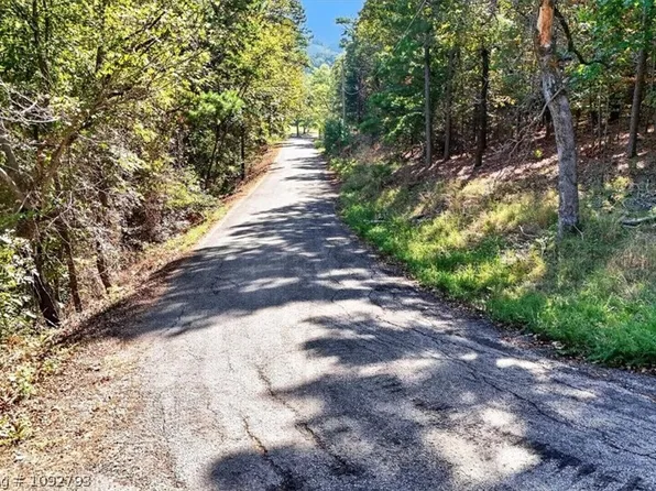 Riley Rd, Poteau, OK 74953